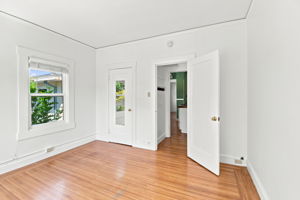 039_F8_2224 Derby St