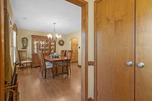 Foyer/Dining Room