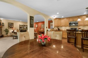 Kitchen/Breakfast Area