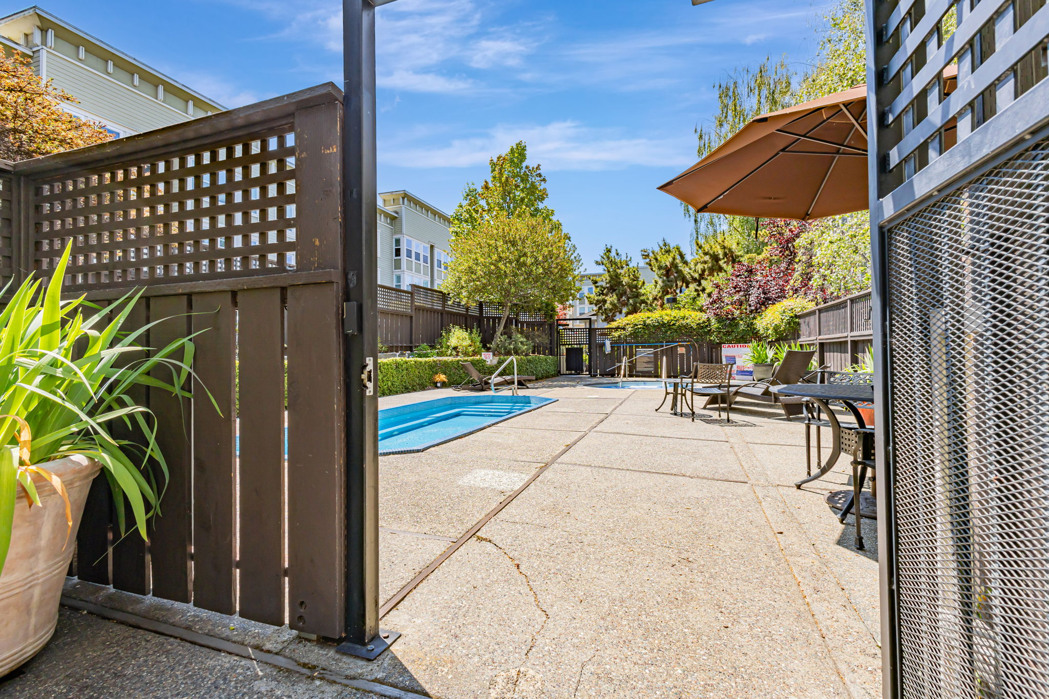 031_2225 23rd St 318