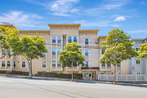 001_2225 23rd St 318