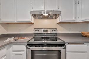 017_2225 23rd St 318