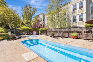 033_2225 23rd St 318