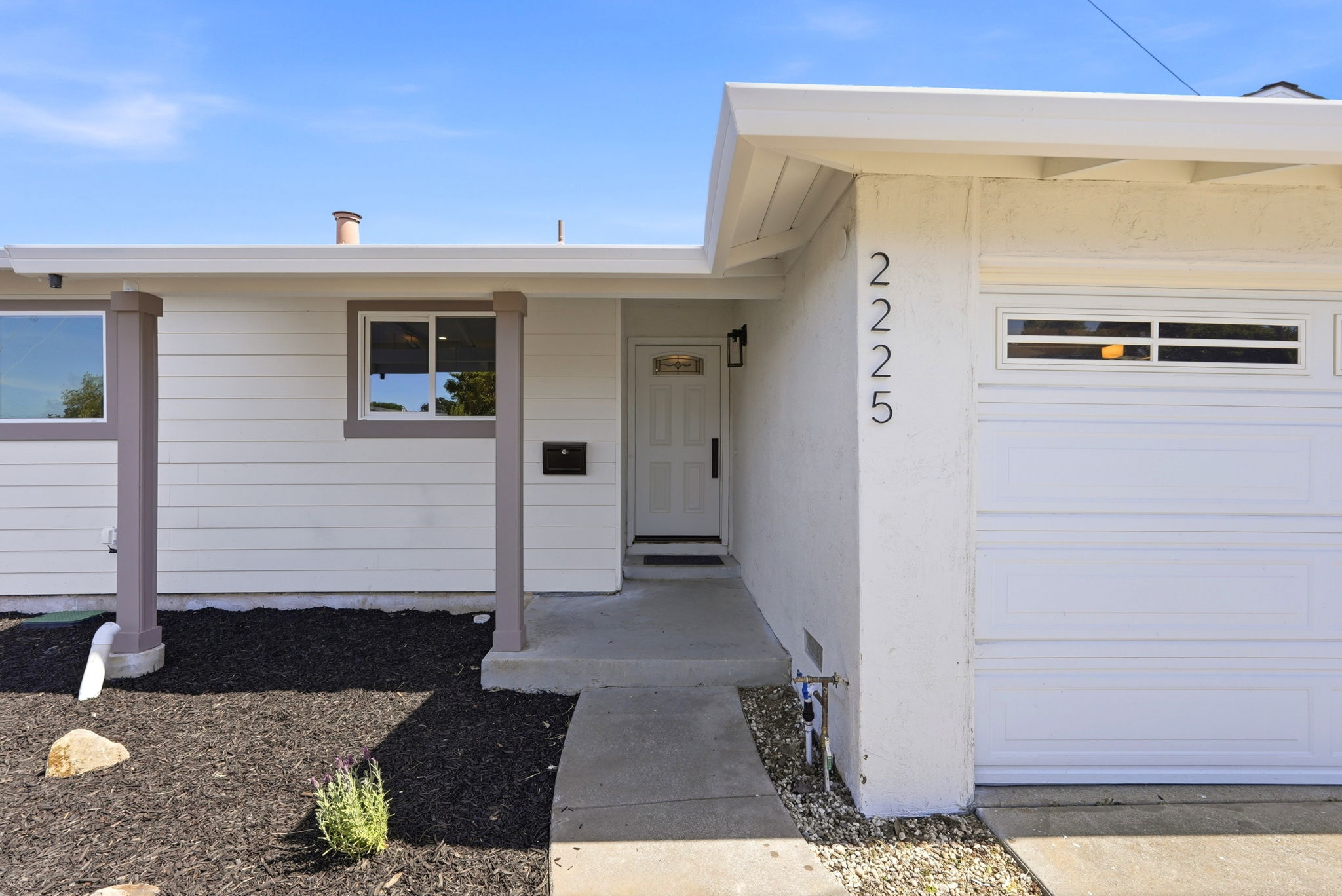 006_F8_2225 Meadowlark St