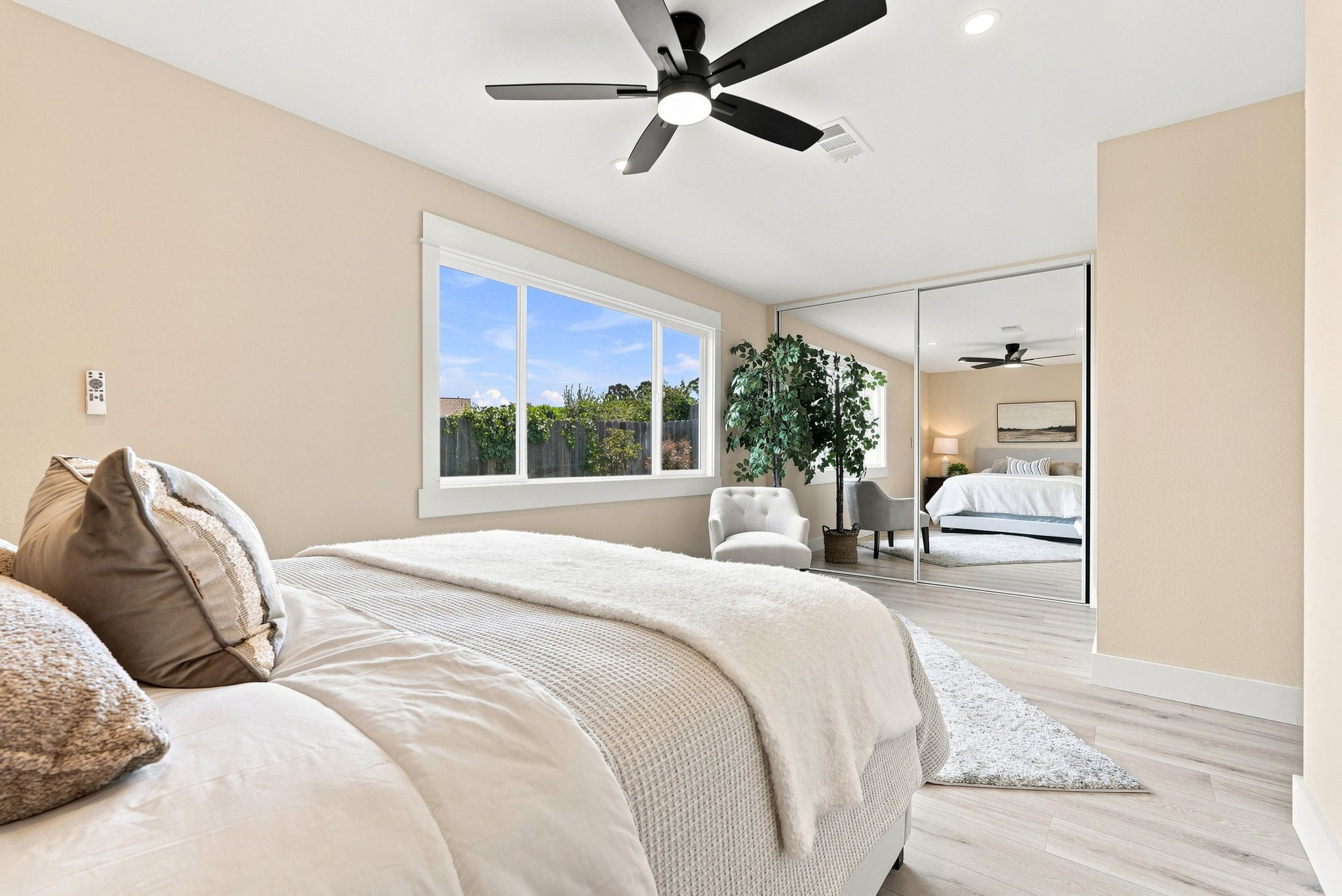 027_F8_2225 Meadowlark St
