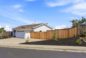 002_F8_2225 Meadowlark St