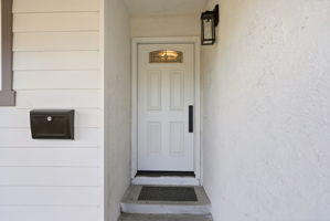 007_F8_2225 Meadowlark St