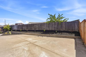 033_F8_2225 Meadowlark St