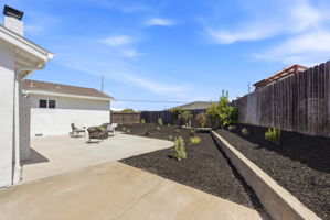 034_F8_2225 Meadowlark St