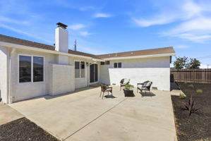 035_F8_2225 Meadowlark St