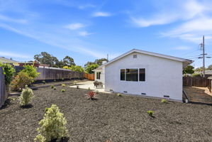 038_F8_2225 Meadowlark St