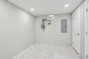 N Waterloo St-S1507-014.jpg