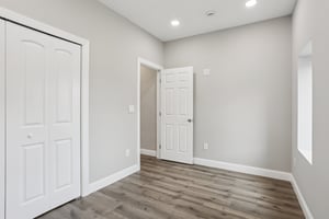 N Waterloo St-S1507-022.jpg