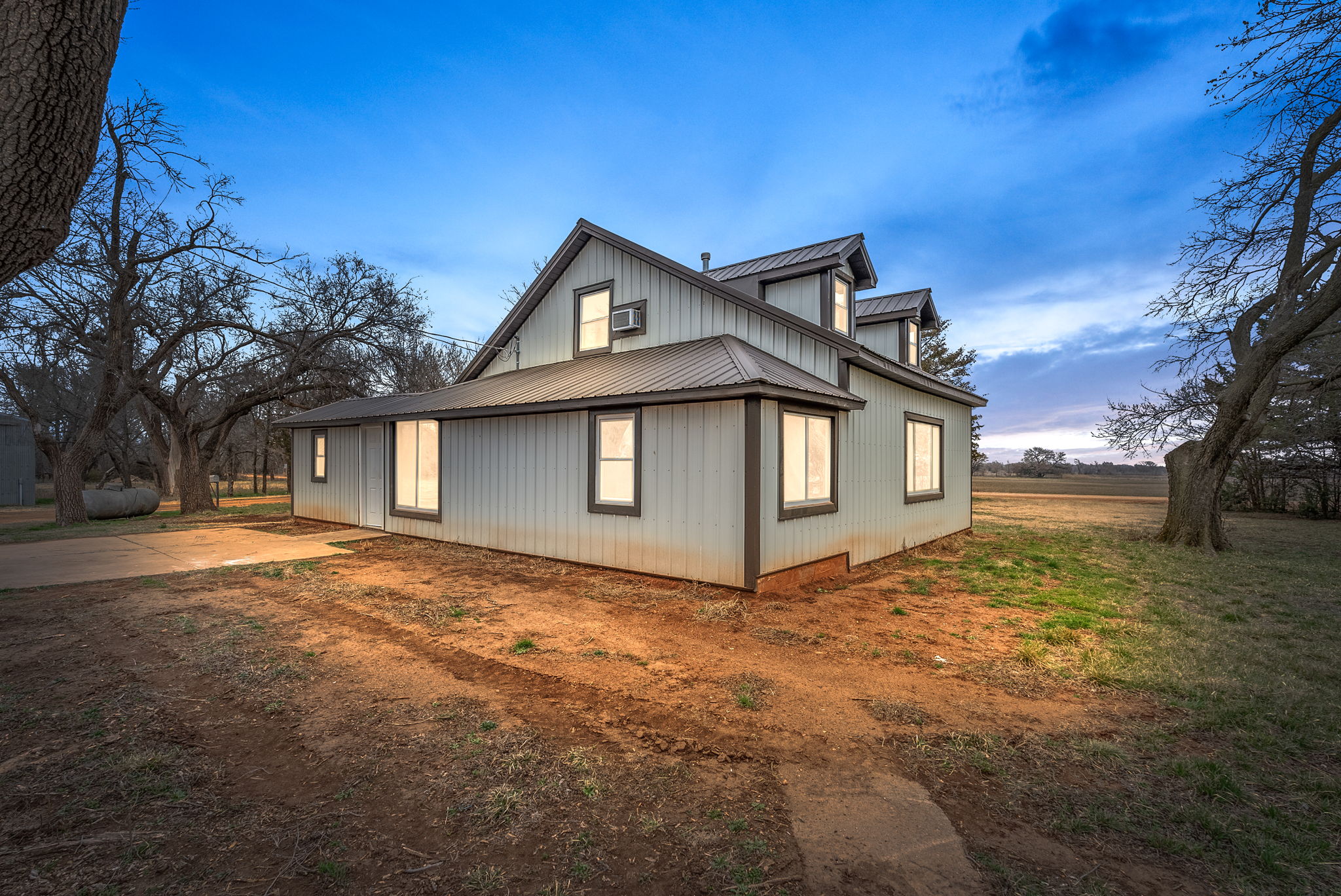 2225 SE 120 Ave, Murdock, KS 67111 Prevailing Real Estate Media