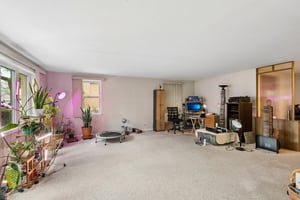 W Touhy Ave 2-S0605-057.jpg