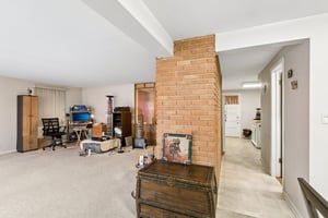 W Touhy Ave 2-S0605-062.jpg