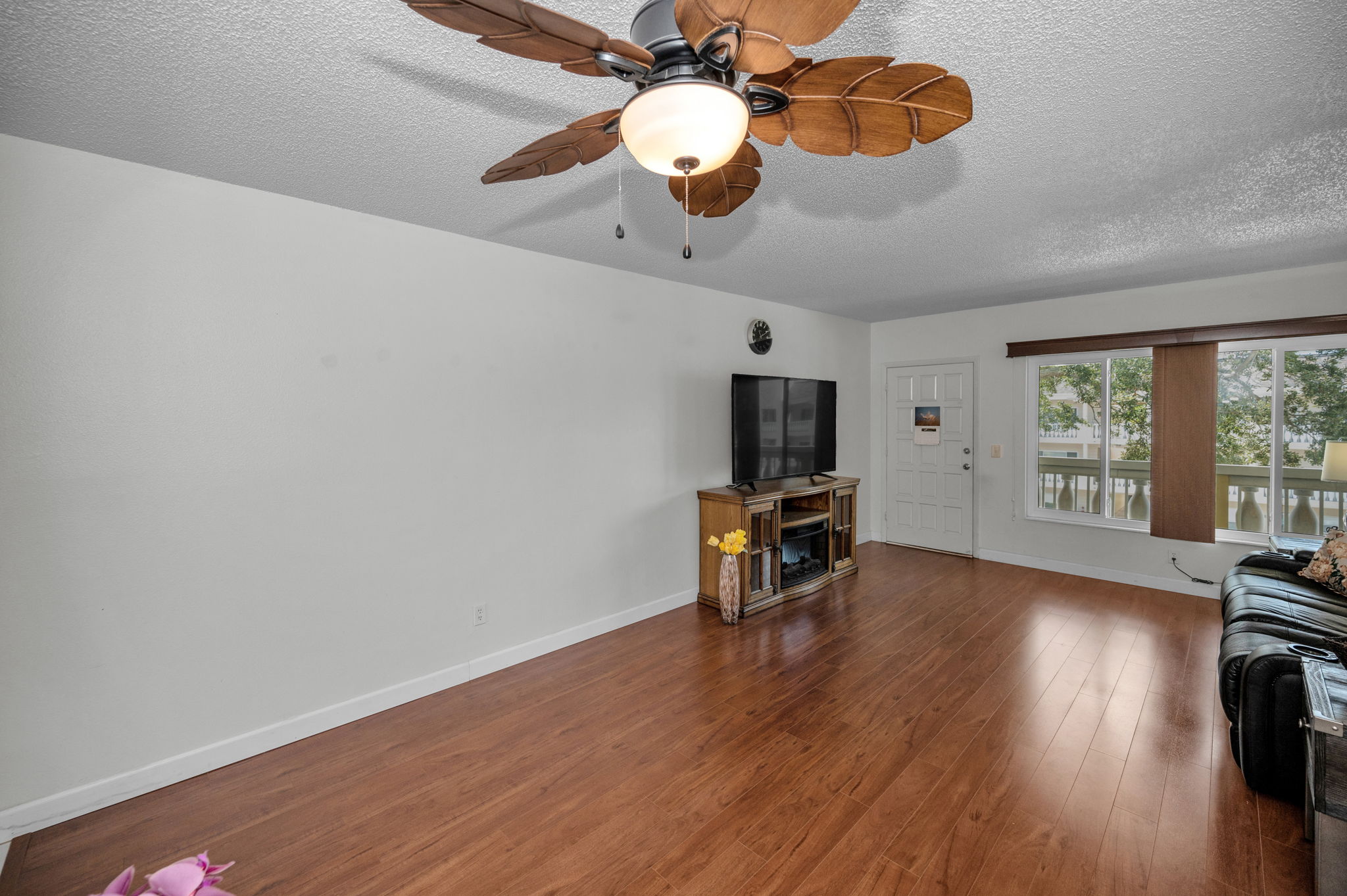 Dining Room3
