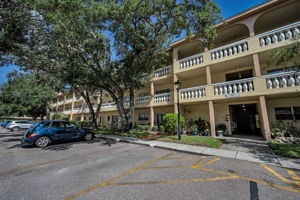 Front Exterior7