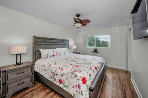 Primary Bedroom1a