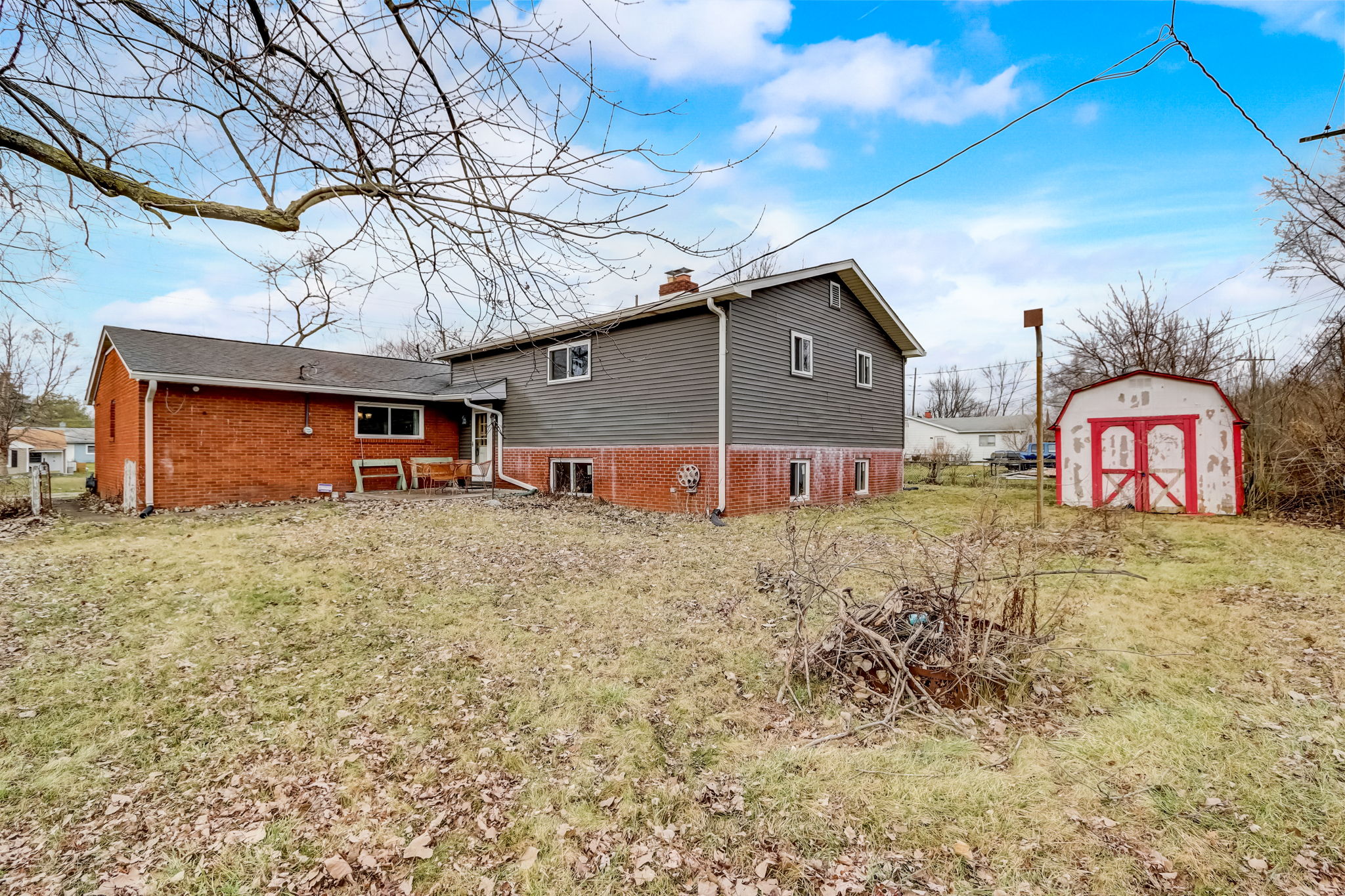 N Kitley Ave-038