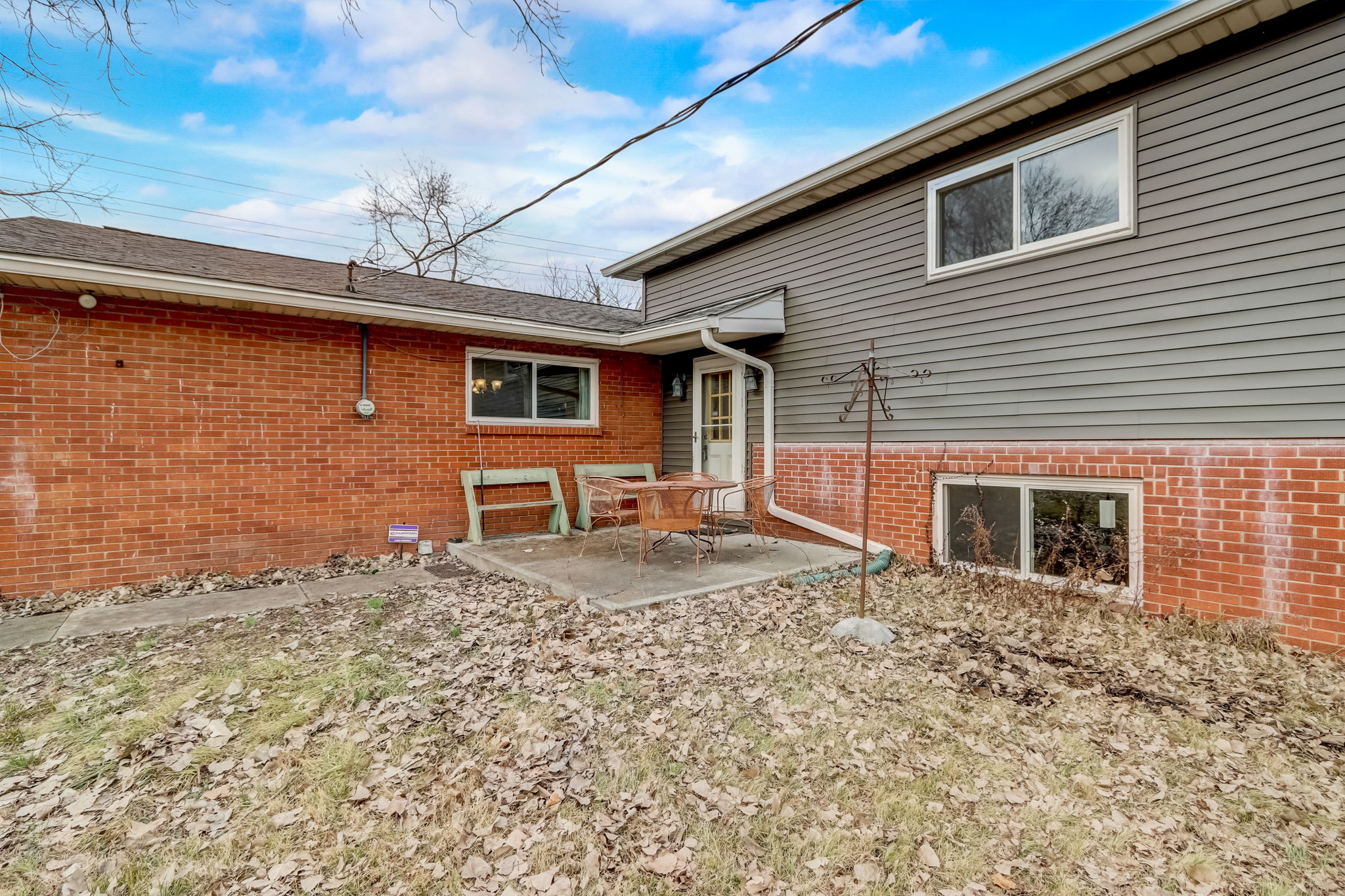 N Kitley Ave-041