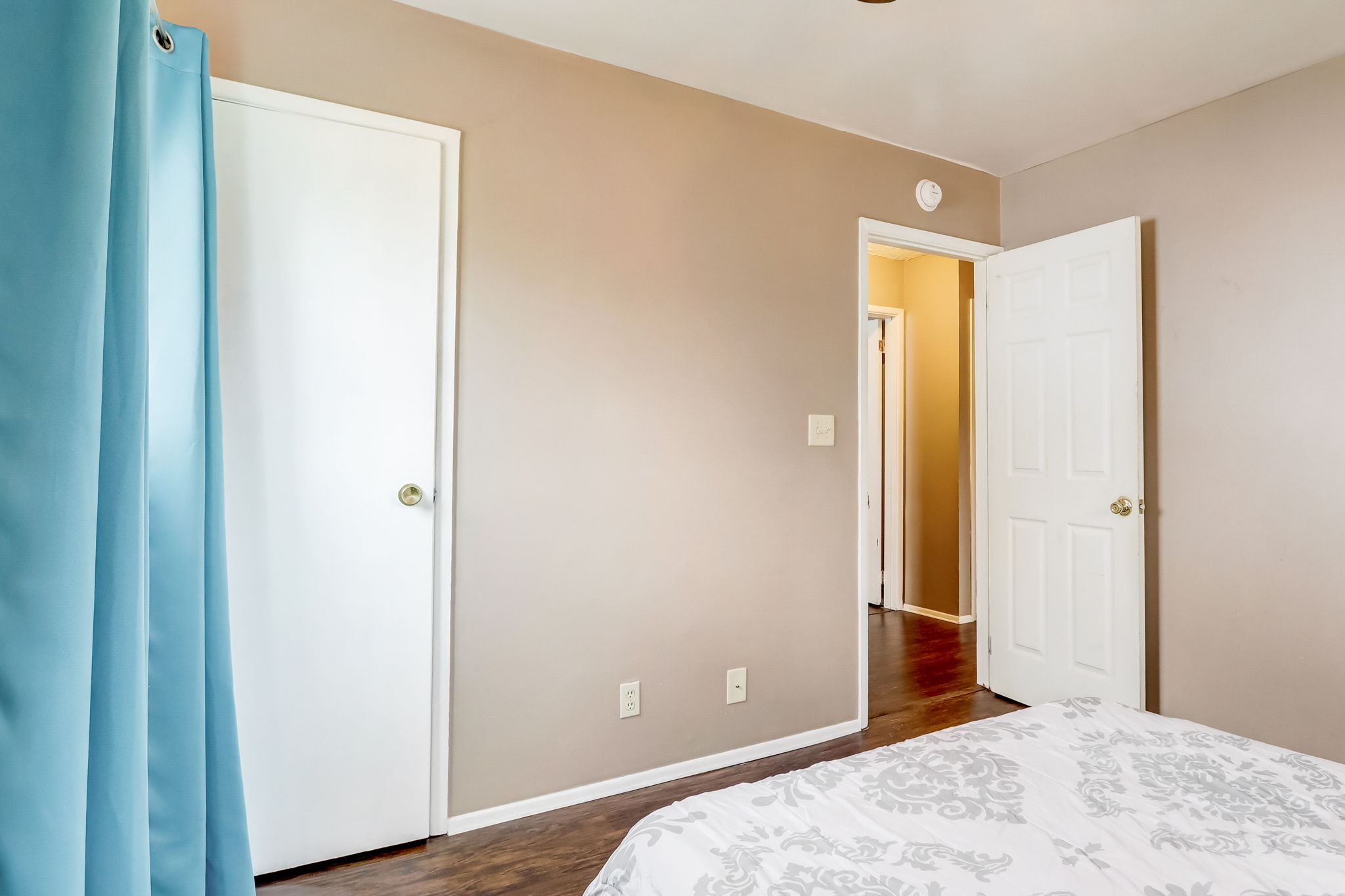 N Kitley Ave-033