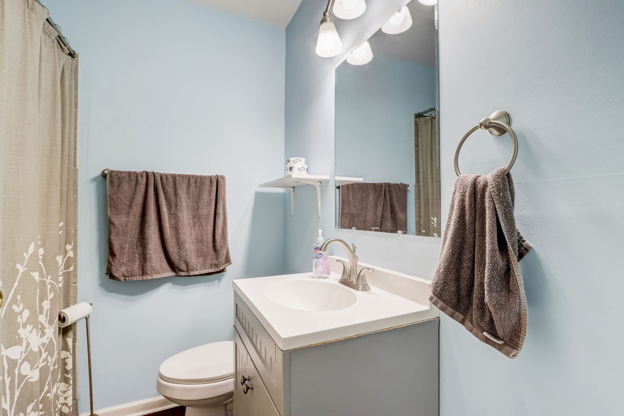 N Kitley Ave-027