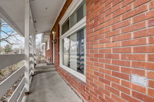 N Kitley Ave-004