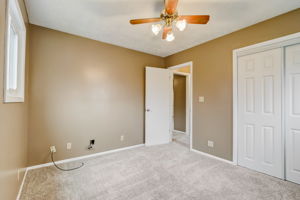 N Kitley Ave-023
