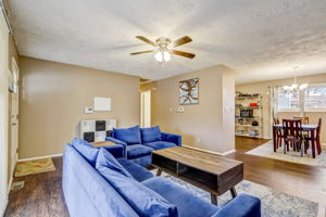 N Kitley Ave-008