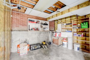 N Kitley Ave-026