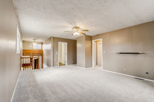 N Kitley Ave-018