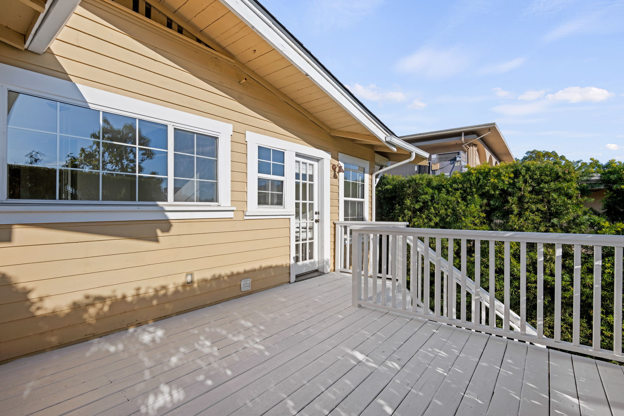 17 - Deck