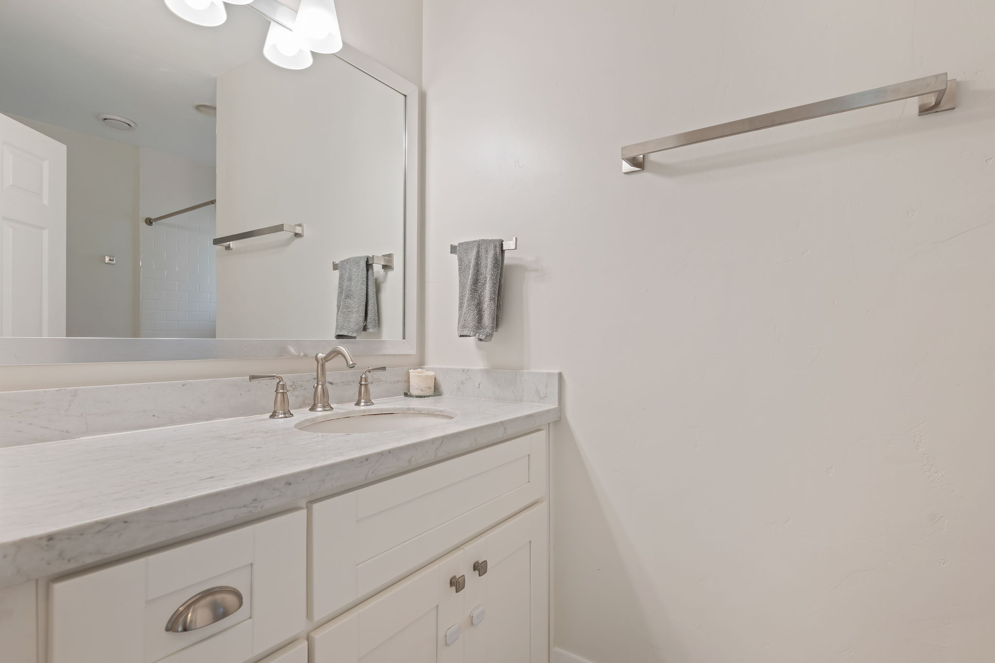 26 - Bathroom 2