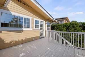 17 - Deck