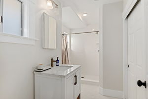 24 - Primary Bathroom