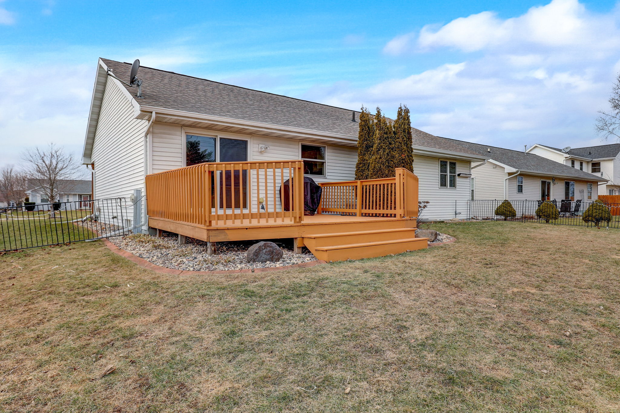 High Meadows Ln-060