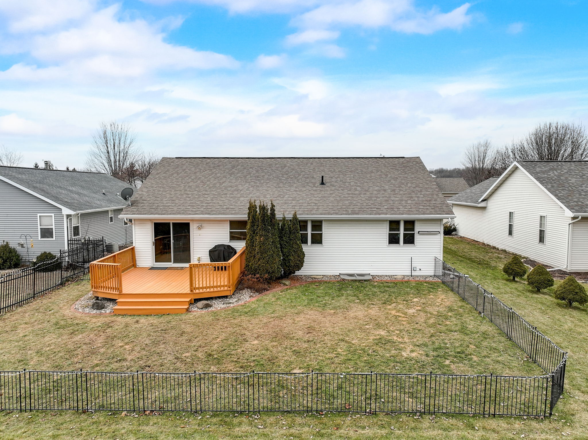 High Meadows Ln-070