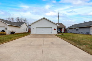 High Meadows Ln-003