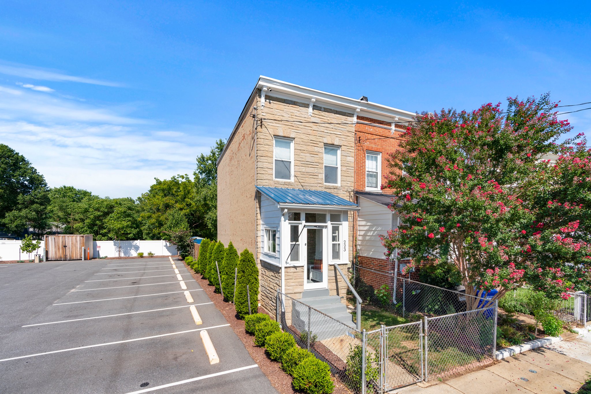 02. Front exterior.JPG