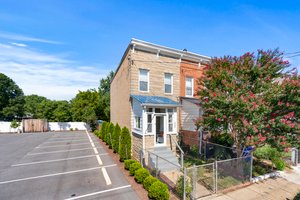 02. Front exterior.JPG