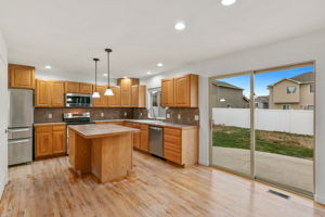 223 Basswood Ave, Johnstown, CO 80534, USA Photo 9