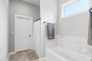 Cherry St-S2107-031.jpg