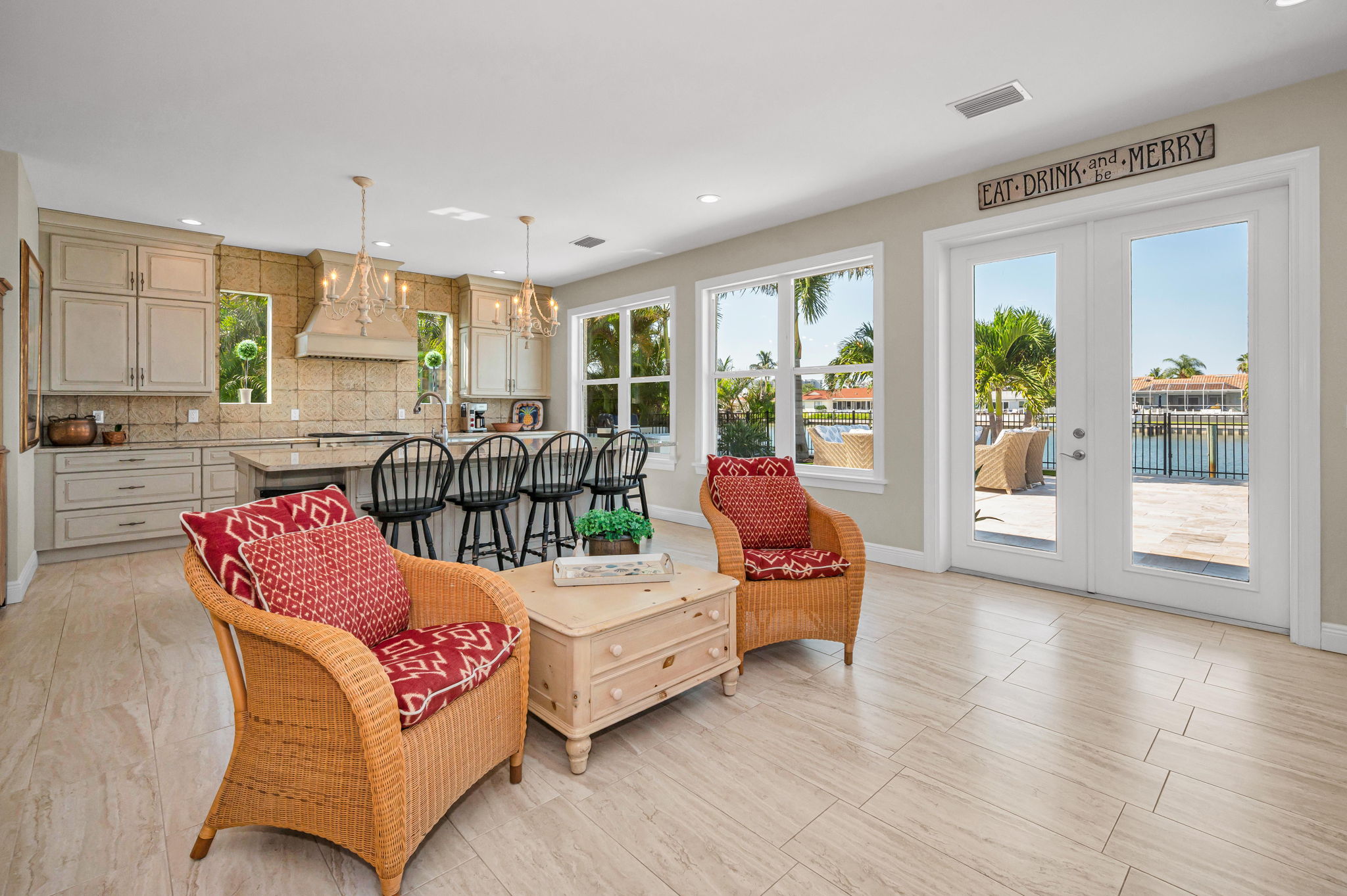 Family Room10