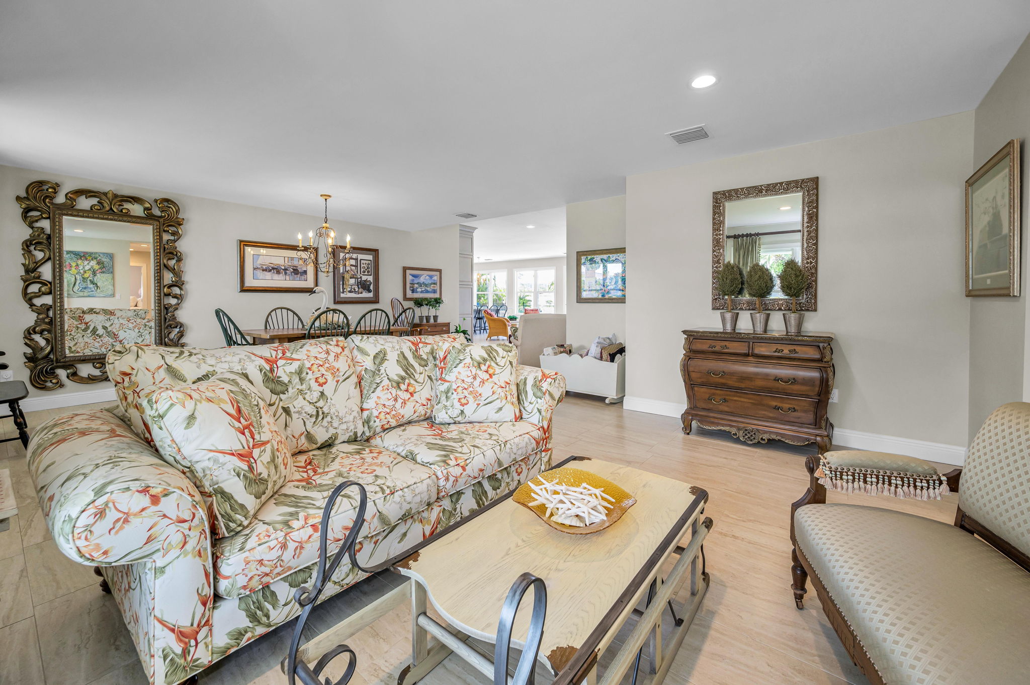Living Room4
