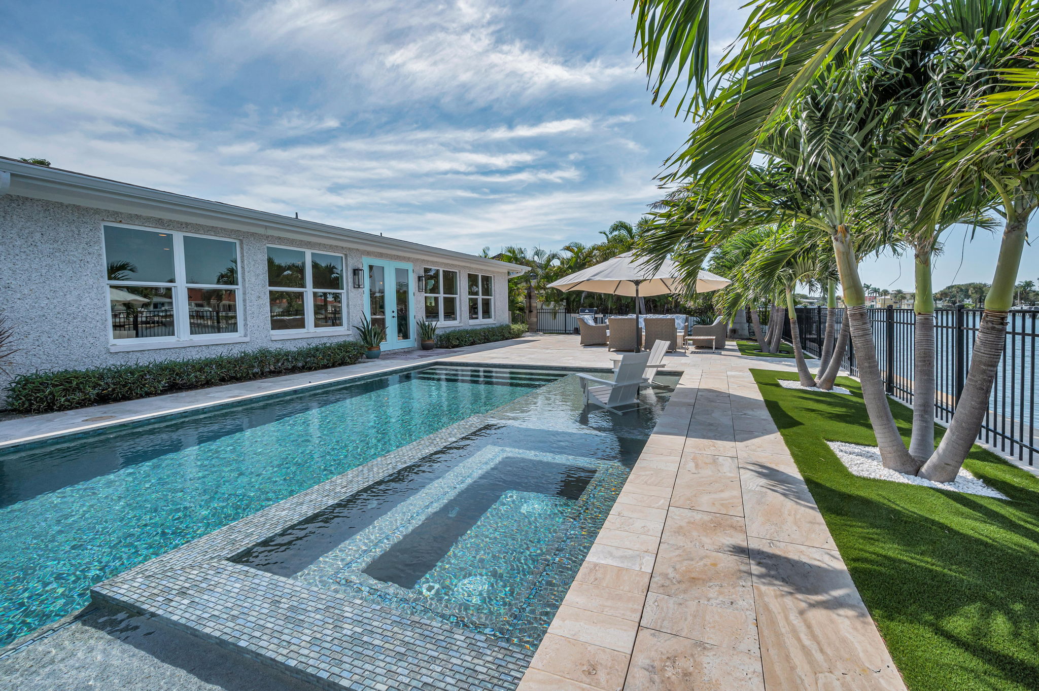 Pool10