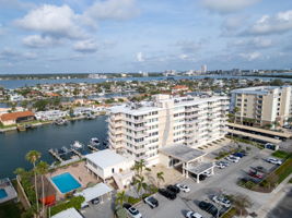  Photo 44