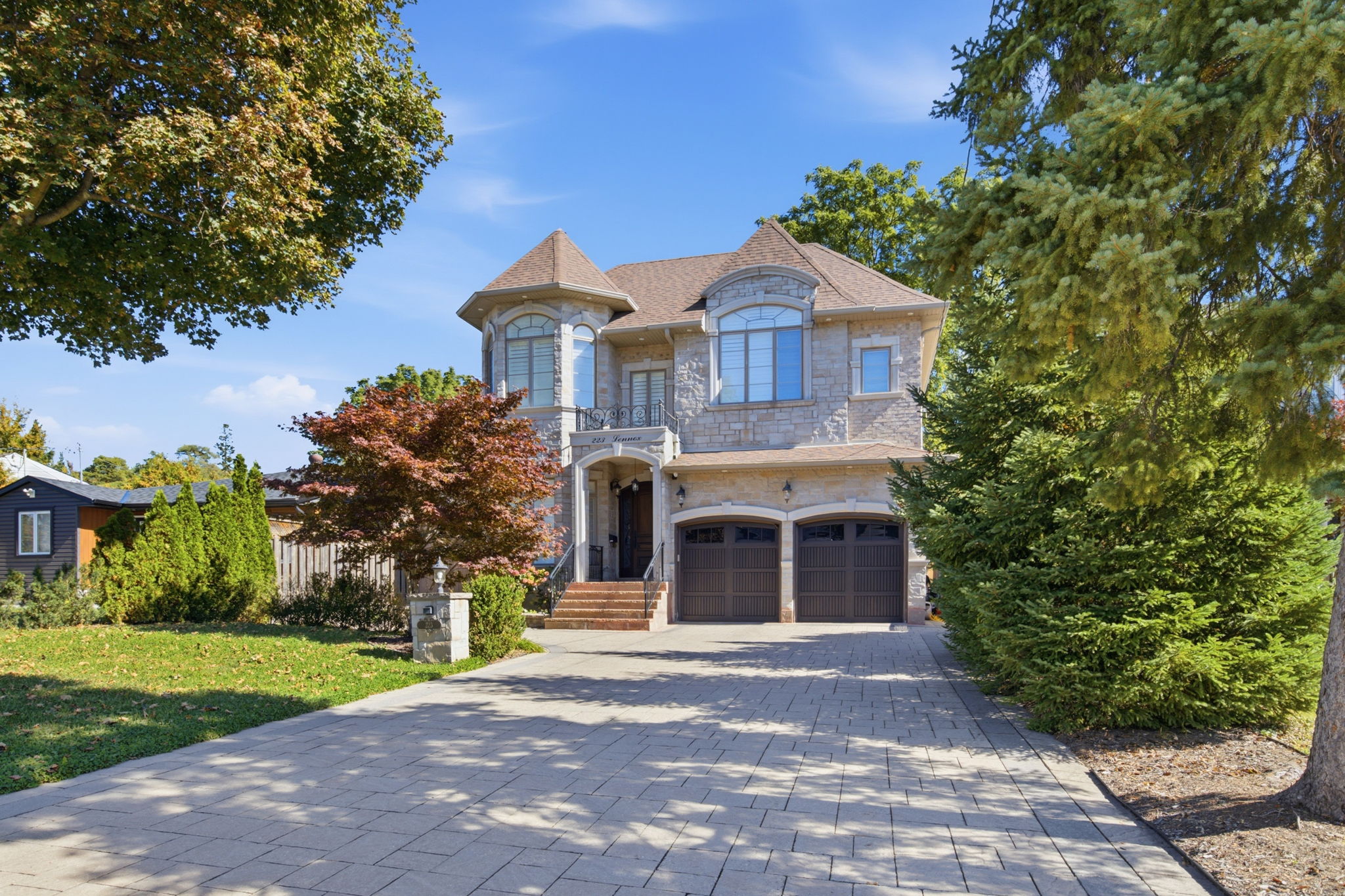 Property in Richmond Hill — delivered property photograph 1