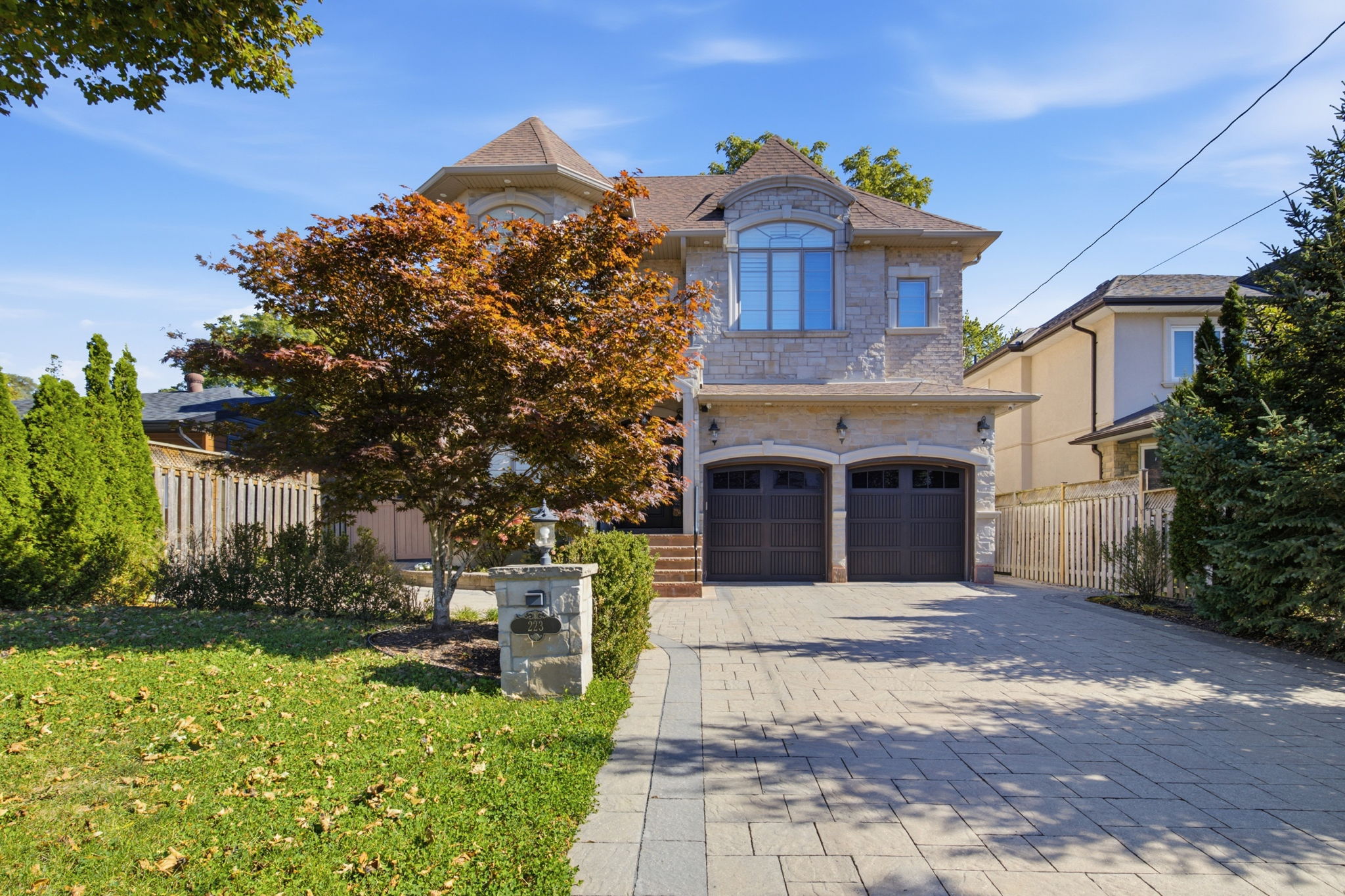 Property in Richmond Hill — delivered property photograph 5