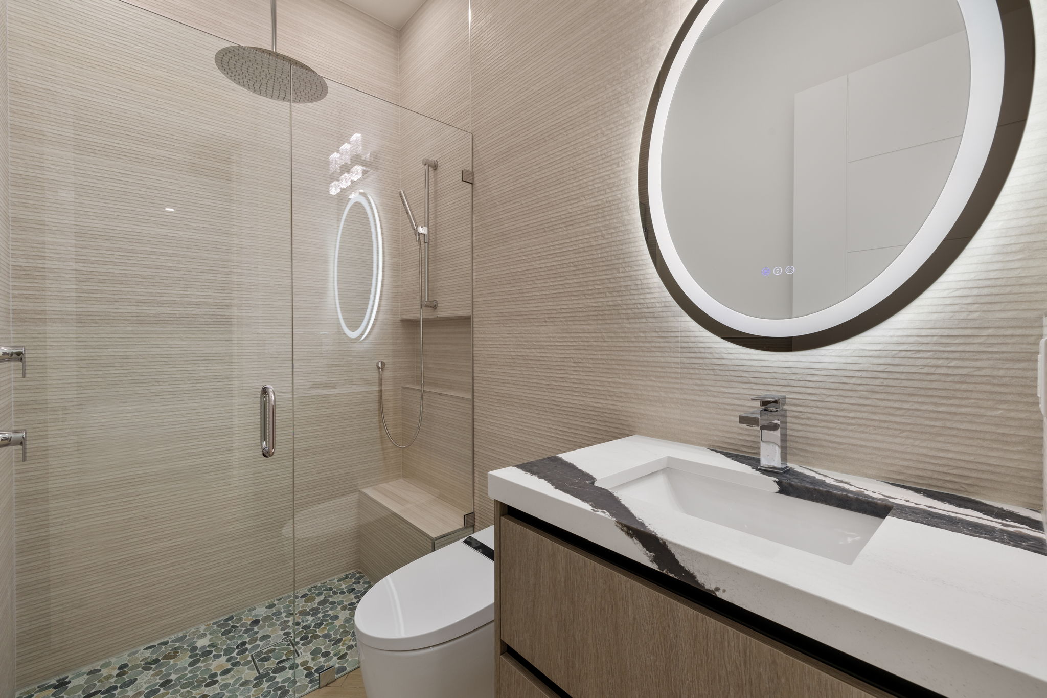 Guest Bathroom 2